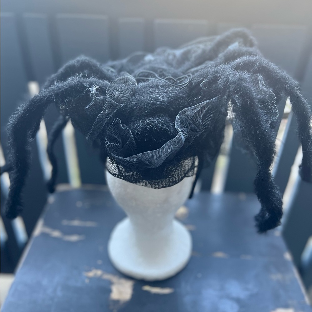 Custom-made Spider Fascinator - Picture 5 of 10